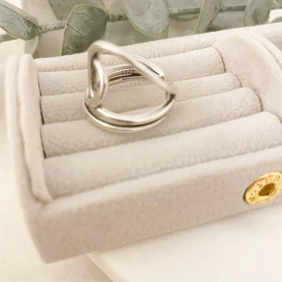 925 Sterling Silver Knot Ring Dainty Ring Twist Ring Minimalist Ring Band - Picture 9 of 10